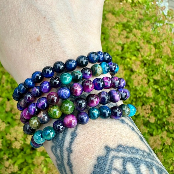 SOLD 6mm-7mm Galaxy Tigers Eye Beaded Bracelet - Picture 3 of 8